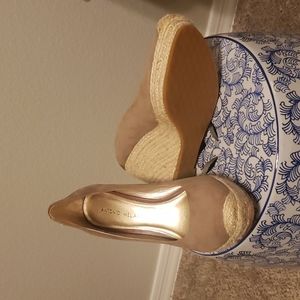 NWOT Antonio Melanie Light Brown Suede Espadrilles Sz 7.5